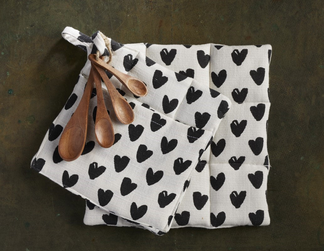 2 Pot Holder With 4 Spice Spoons Set - Premium Cotton Printed Hearts  - 100 % cotton - Ivory / Black